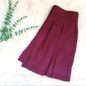 Banana Republic | Pleated Wine Mini Skirt Sz0 NWOT